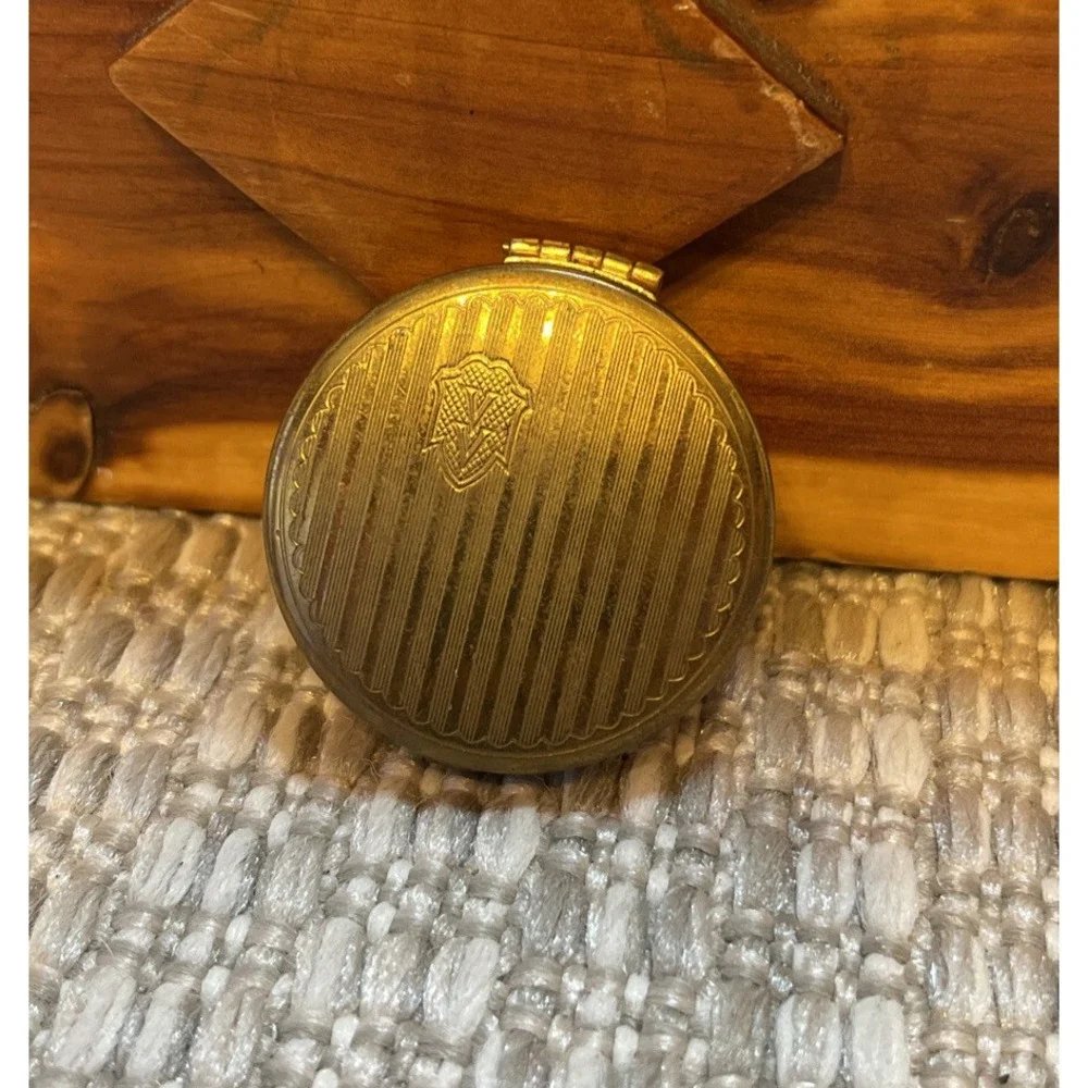 Vintage Vivaudou Rouge‎ Compact Brass Etched Refillable